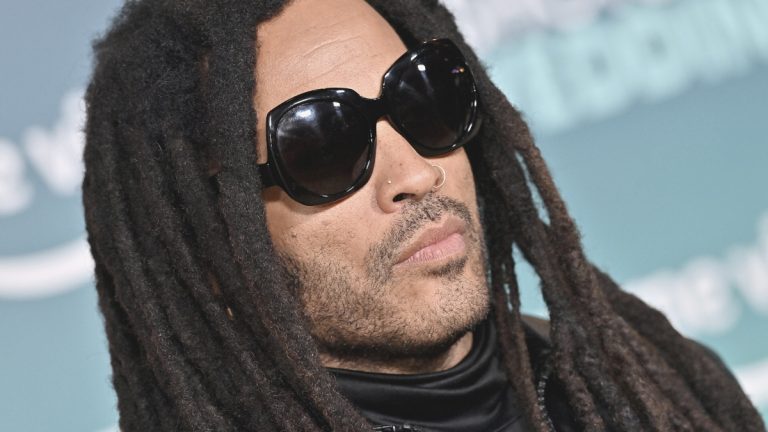 Lenny Kravitz GettyImages-1457635473 web oscars