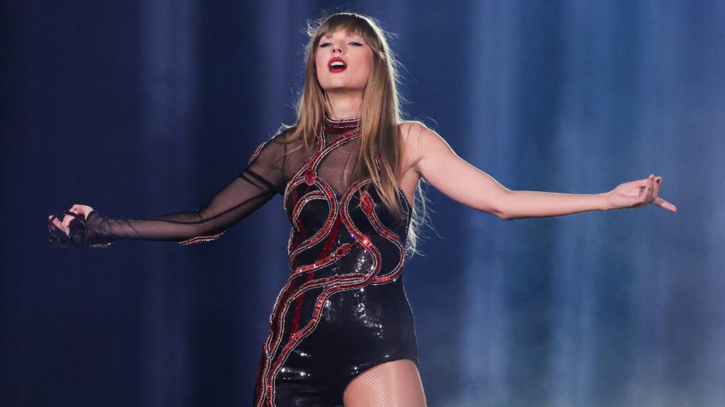 Taylor Swift GettyImages-1476134411 record web