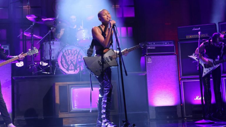 Willow Smith Lollapalooza Chile 2023 GettyImages-1243846780 web