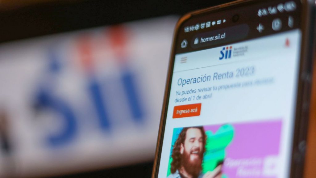 Operación renta devolución de impuestos A_UNO_1448760 web