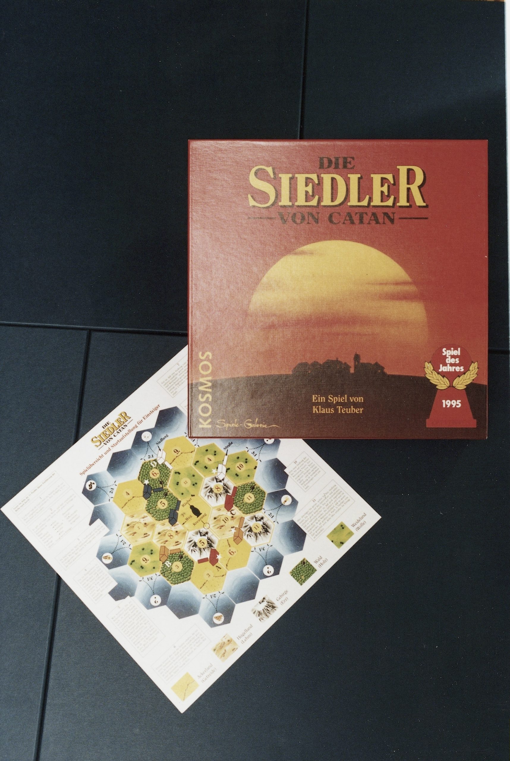 Una de las primeras ediciones de Catan en Alemán   Crédito: Getty Images