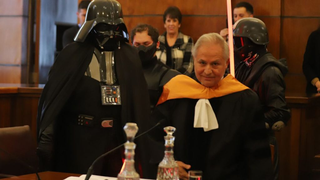 Abogado de Darth Vader A_UNO_1466661 WEB