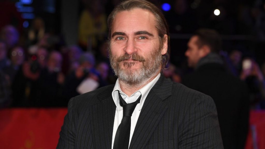 Joaquin Phoenix gay