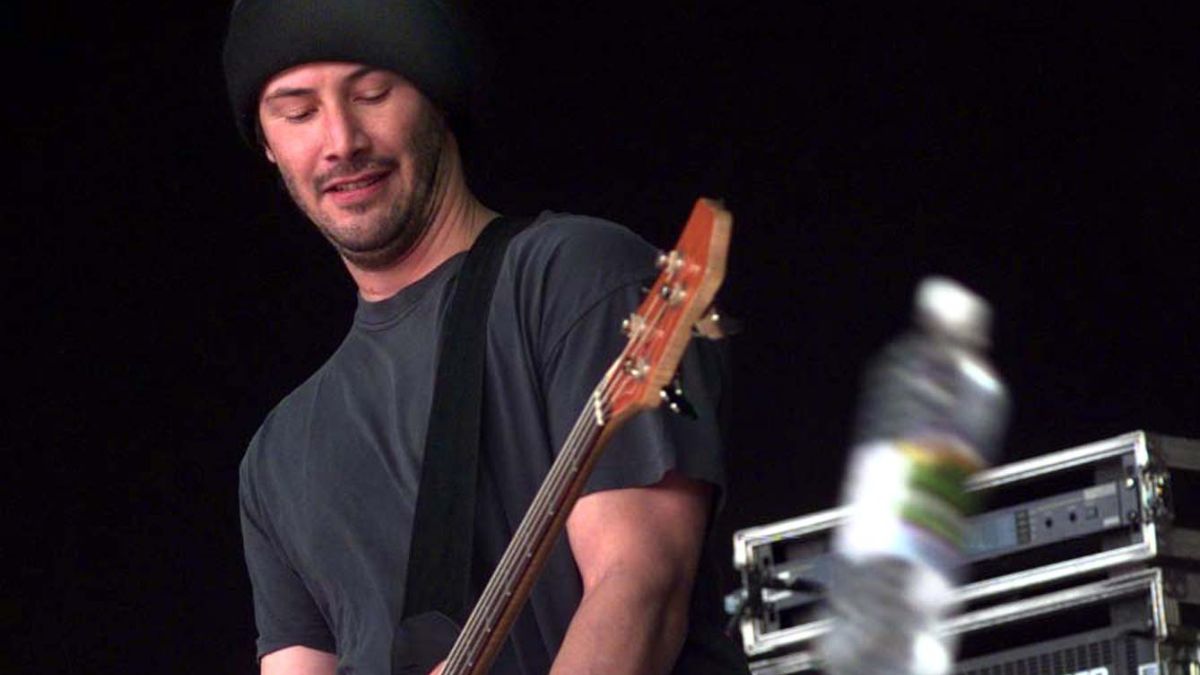 Keanu Reeves anuncia su primer concierto en 20 años con su banda de ...