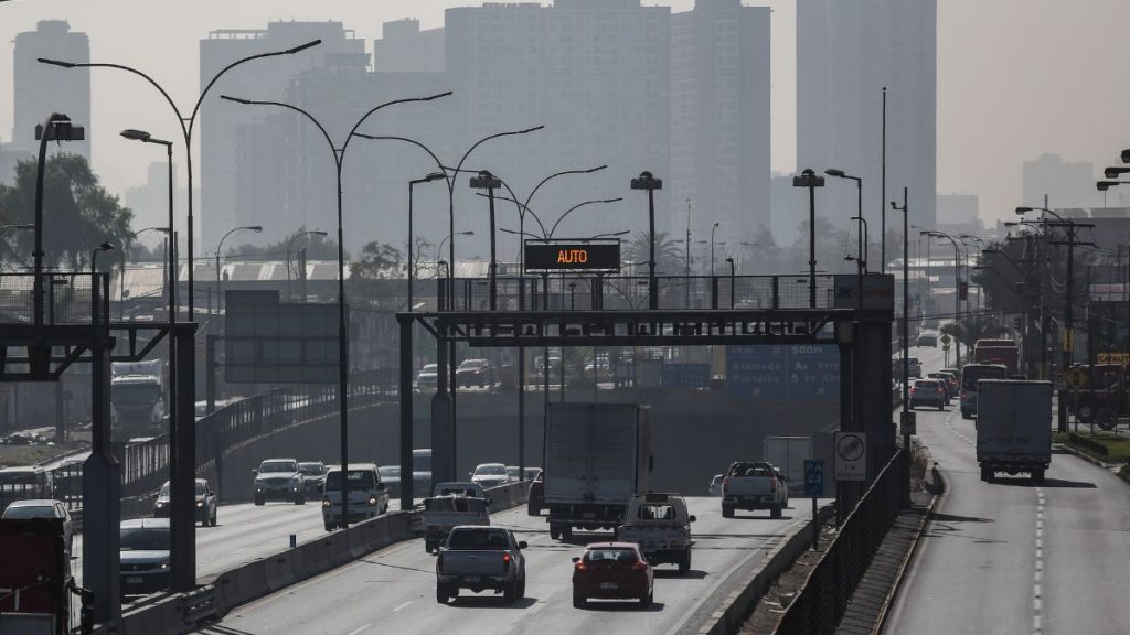 aLERTA AMBIENTAL en santiago A_UNO_1460608 web