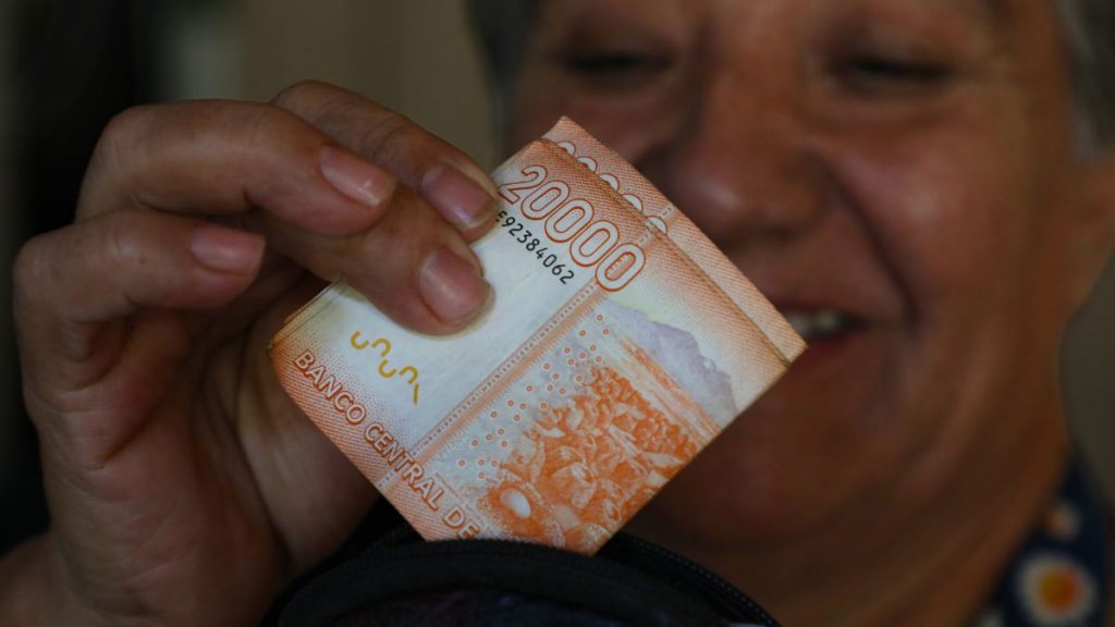 Bono Invierno aumento 120 mil A_UNO_1434220