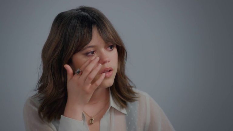 Jenna Ortega se emociona