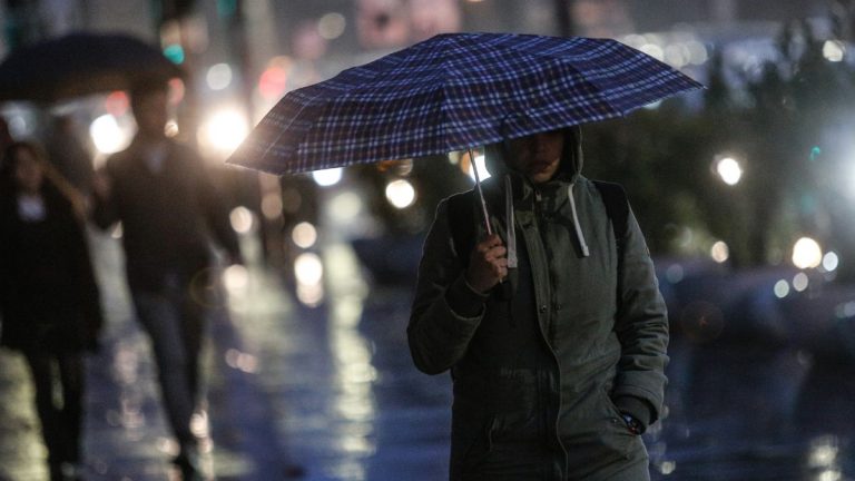 Lluvia en santiago río atmosférico A_UNO_1474440 web