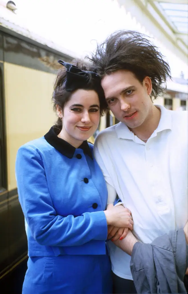 Mary Poole y Robert Smith