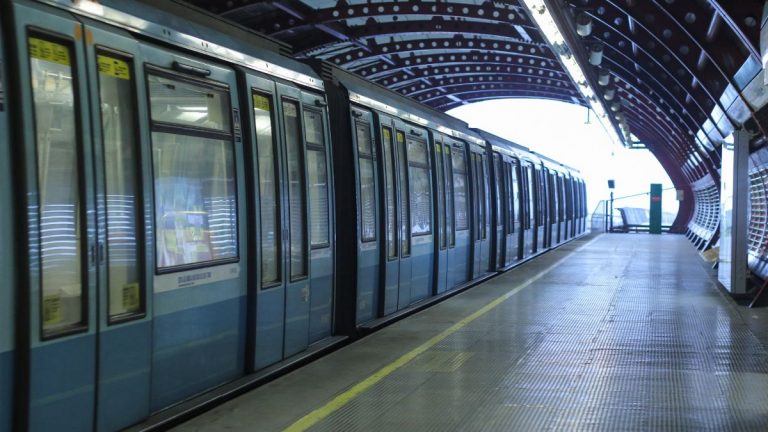 Metro de Santiago en feriado 21 de junio horario