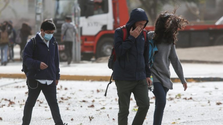 Viento y lluvia en santiago alerta temprana web