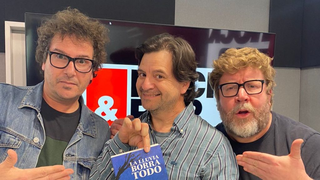 la lluvia borra todo