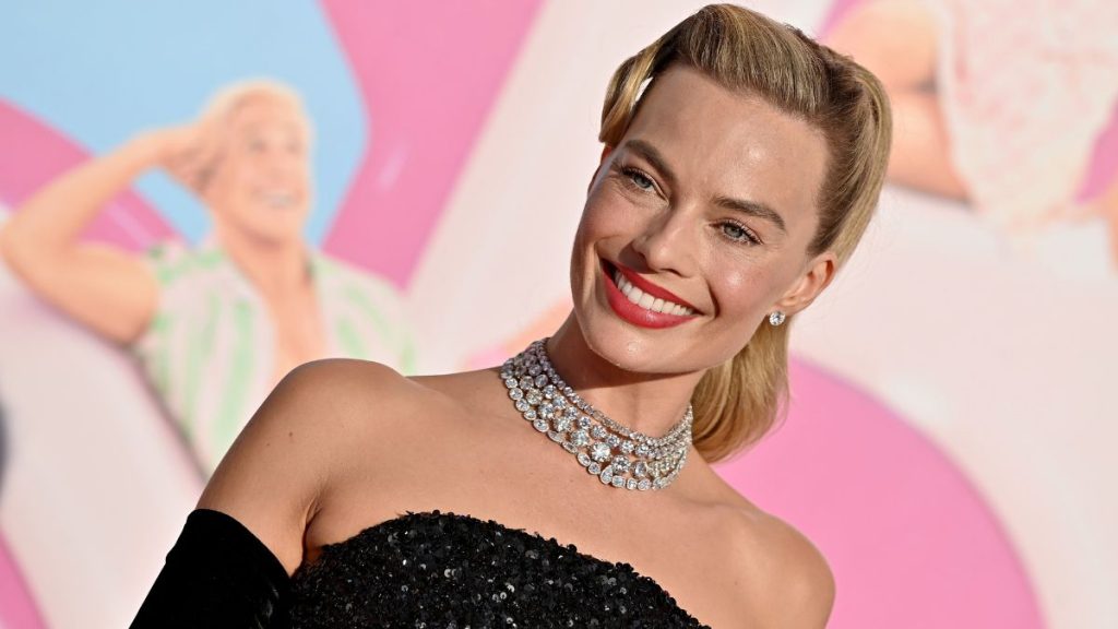 Margot Robbie actriz Sex Education