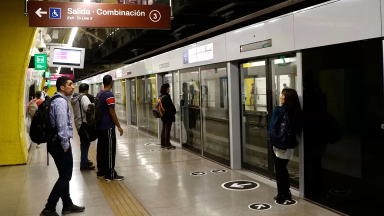 Metro de Santiago problemas Línea 3