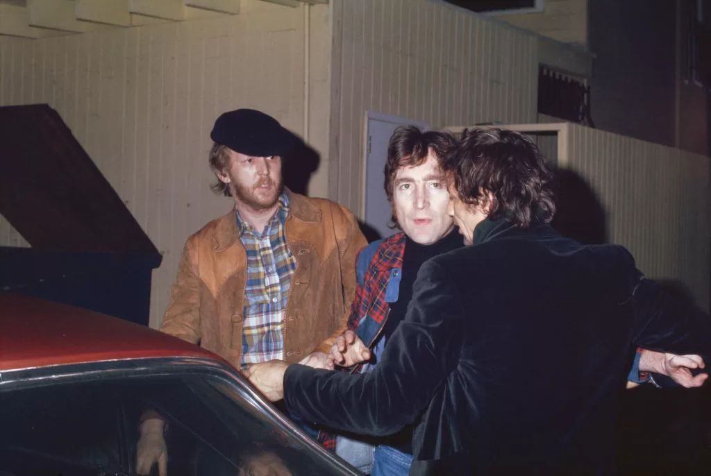 Harry Nilsson y John Lennon en 1974. Foto: Getty Images.
