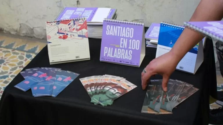 Santiago en 100 Palabras