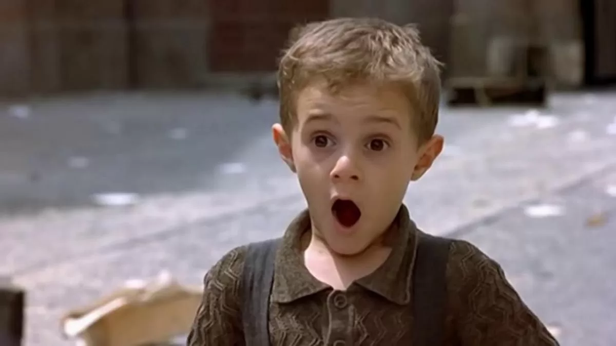 ¿Se sienten viejos?: Así luce el adorable niño de "La Vida es Bella" a