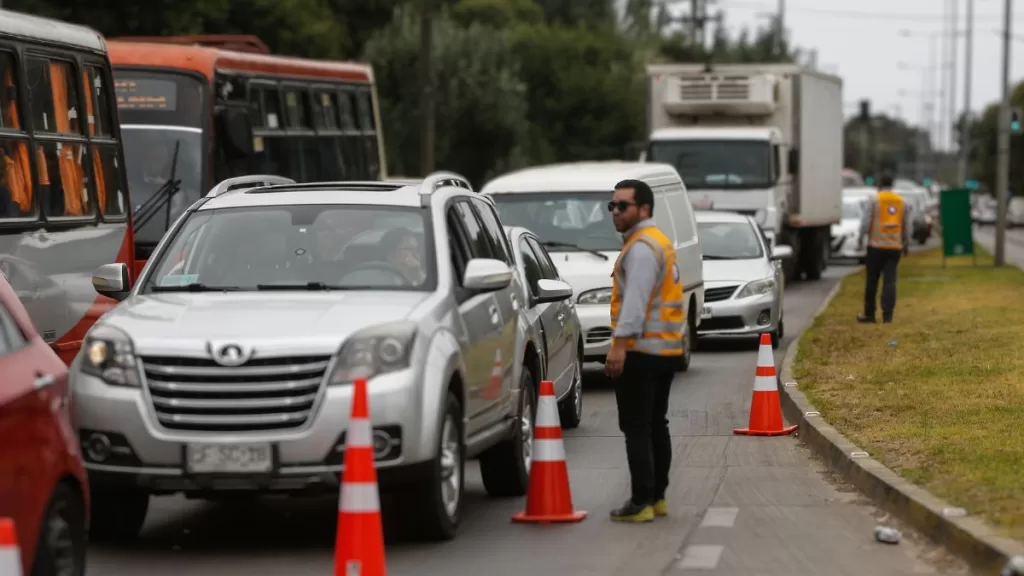 Restricción vehicular 14 junio A_UNO_1546120 web