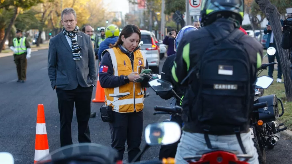 Restricción vehicular 7 de junio A_UNO_1572985