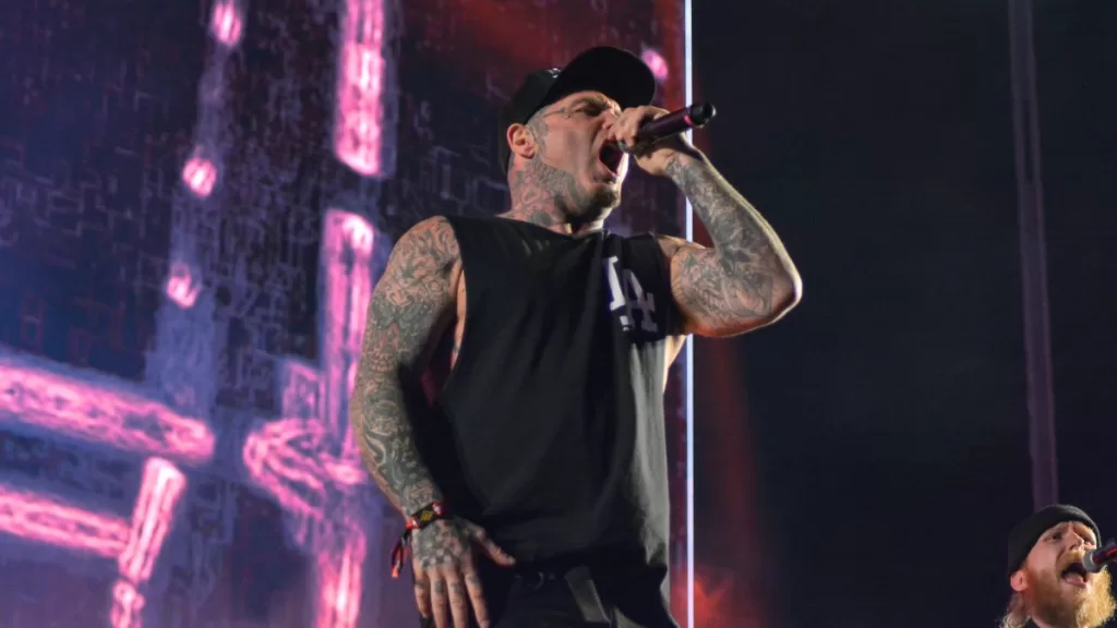 Shifty Shellshock Crazy Town web