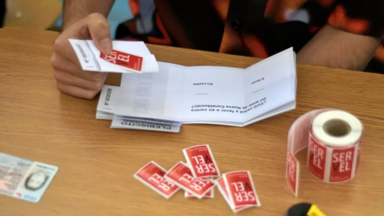 Vocal de mesa elecciones primarias 2024 A_UNO_1536948 web