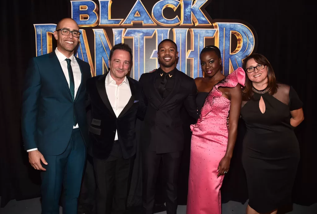 Nate Moore (izq.) junto a parte del equipo de Black Panther, 2018 | Getty Images