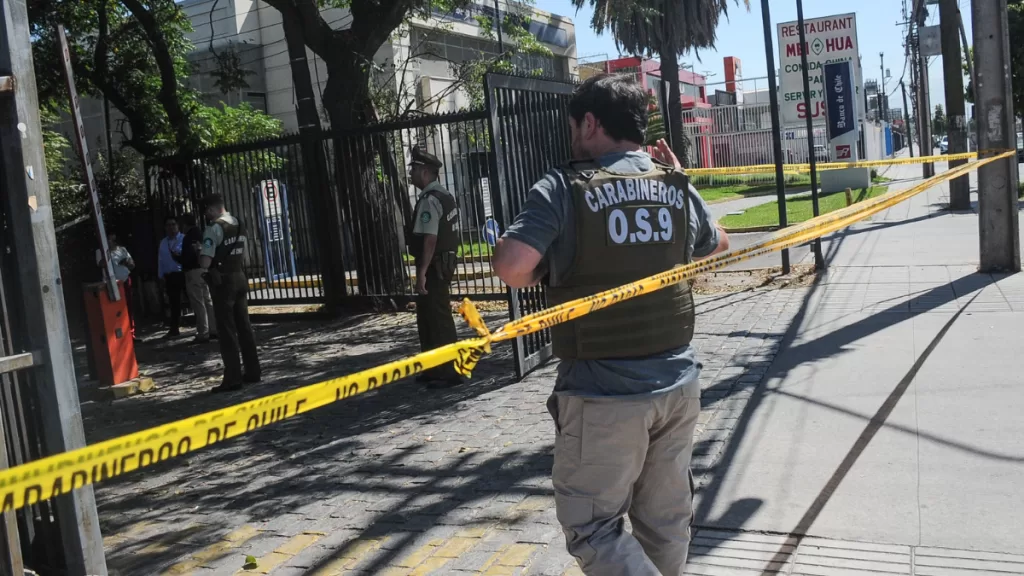 Delincuentes roban banco Agencia Uno