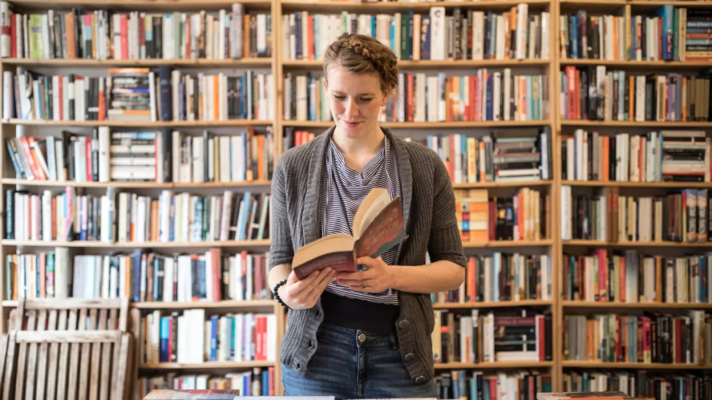 Santiago en 100 Palabras