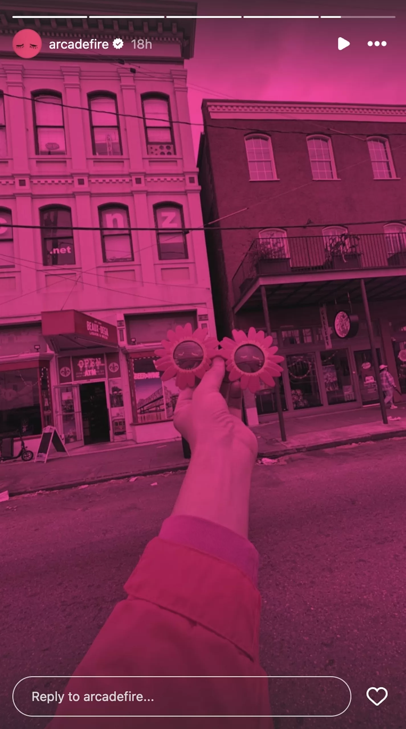Arcade Fire historias de Instagram. @arcadefire