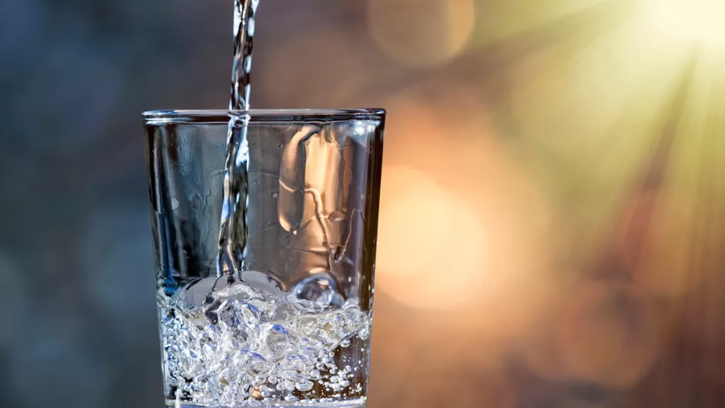 Ley del vaso de agua Getty