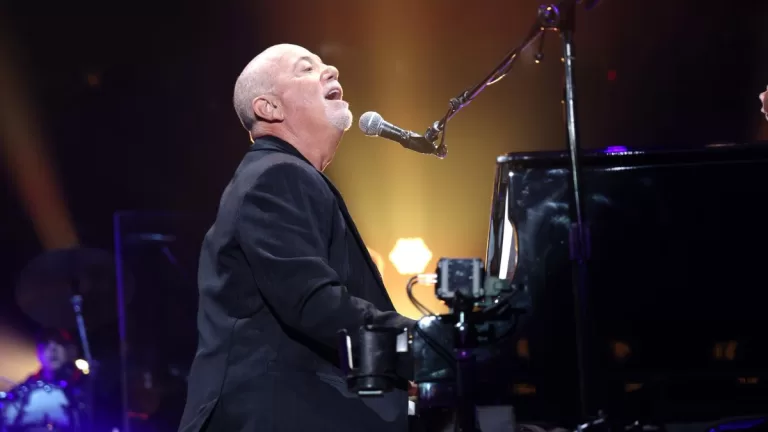 Billy Joel GettyImages-2163716957 web