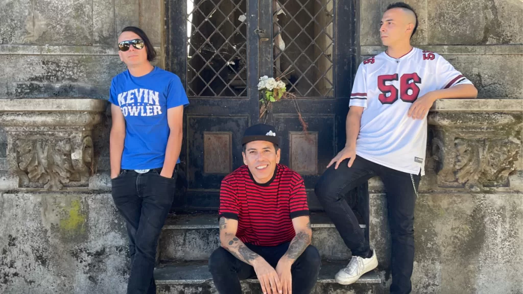 El Sueño de Otros, banda punk rock nacida en Chillán, lanzó este mes de mayo su nuevo single "Los Buenos Muchachos".