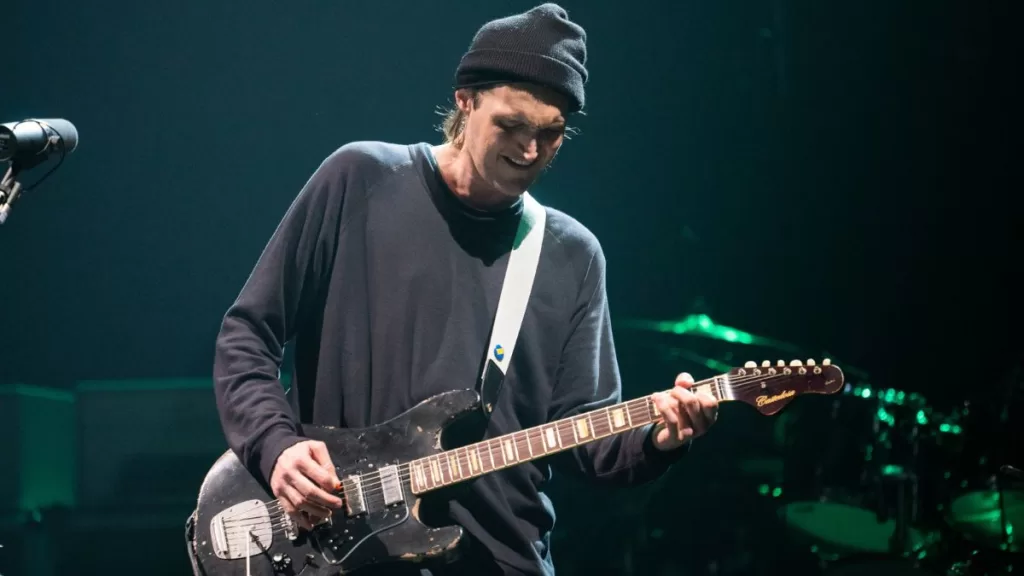 Josh Klinghoffer GettyImages-1395352079 web