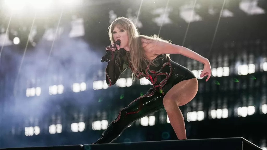 Taylor Swift GettyImages-2163965040 web