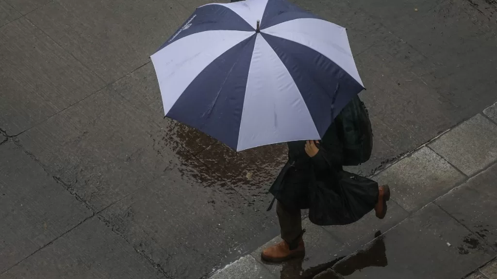 lluvia }A_UNO_1661392 web