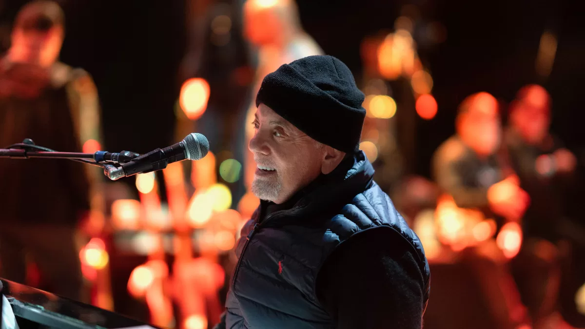 Billy Joel en concierto a principios de 2025, antes de cancelar sus shows. 