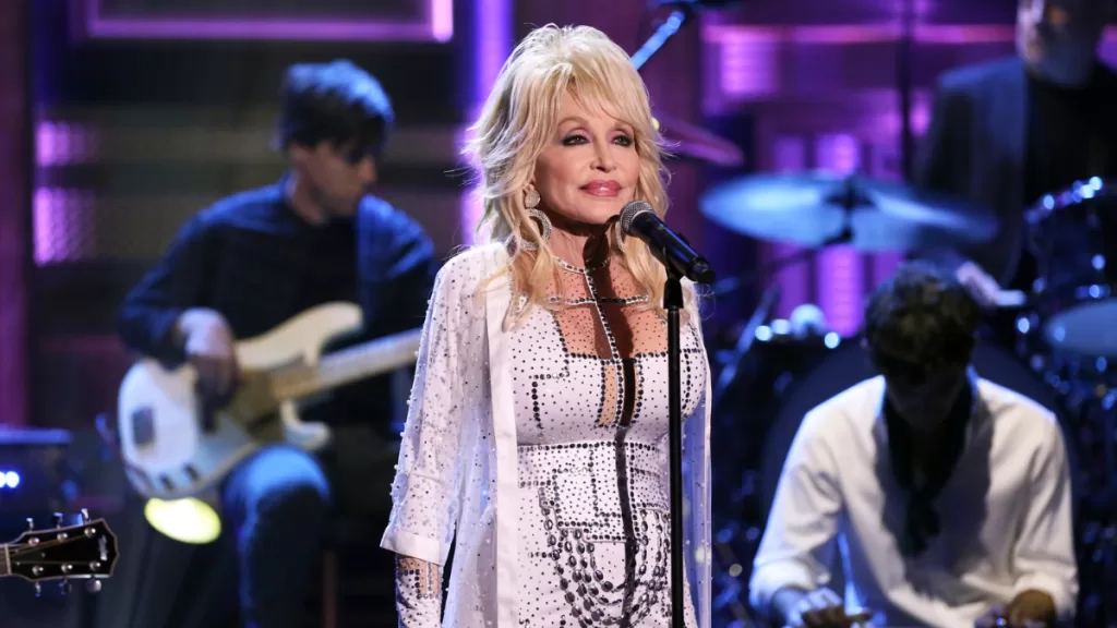 La pérdida que hizo que Dolly Parton dejara de componer: "Lo estoy dejando todo en suspenso"