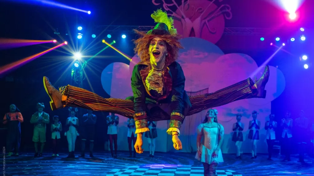 Alicia en el Circo de las Maravillas