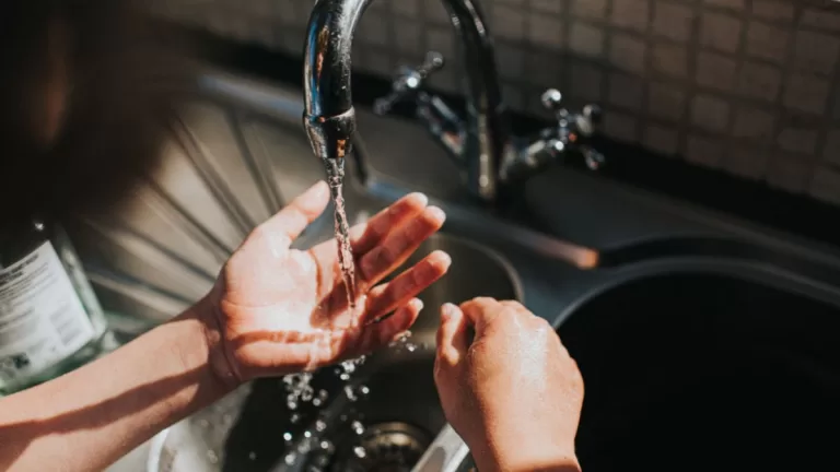 Corte de agua GettyImages-1219934430 web