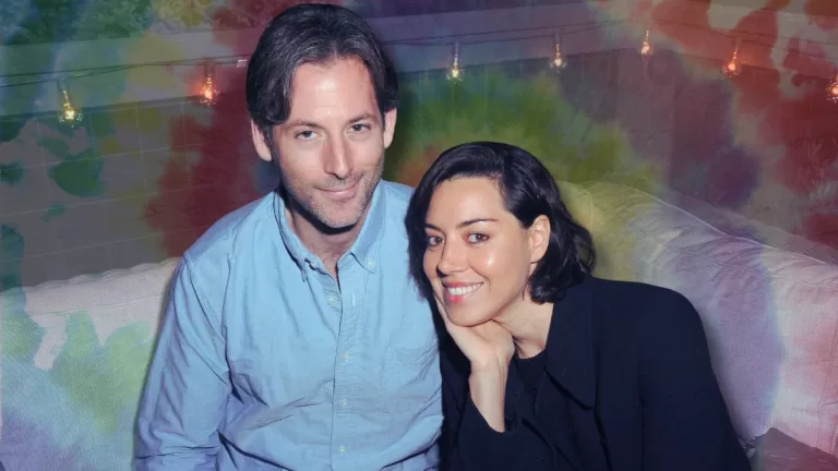 "Estoy aquí y funcionando": Aubrey Plaza se sinceró sobre la pérdida de su esposo