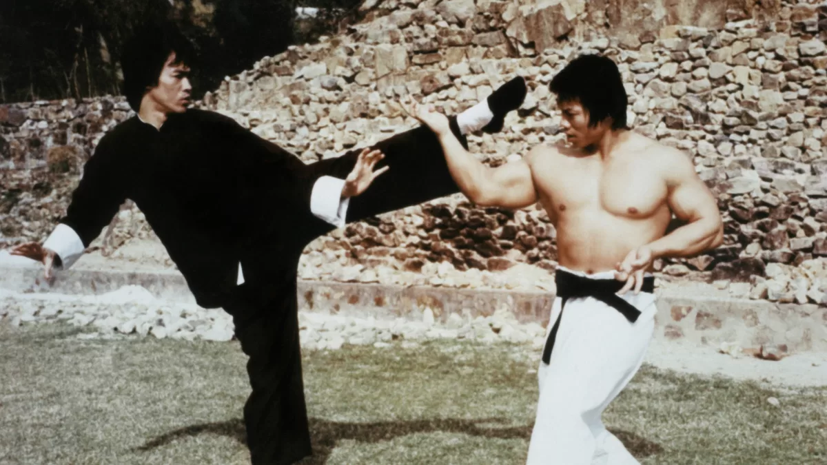 Bruce Lee y Sammo Hung, actores y expertos en artes marciales chinos, en 1973.