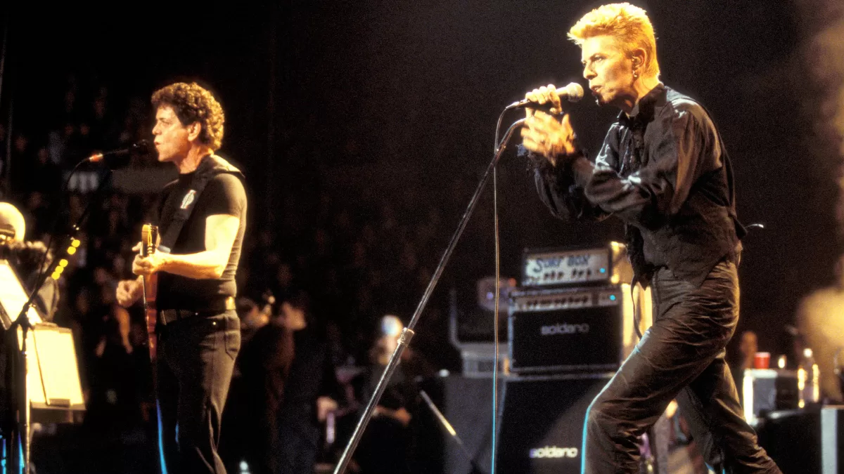 Lou Reed y David Bowie en 1997. 