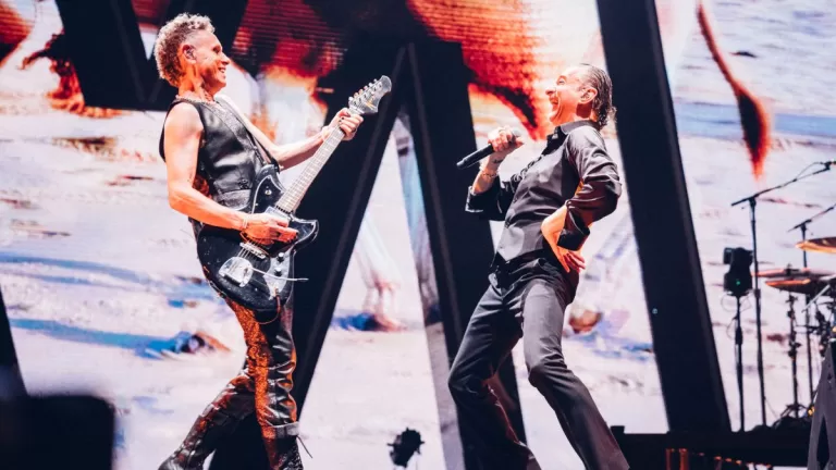 Nueva película de Depeche Mode llegará a los cines: Mostrará sus shows en México
