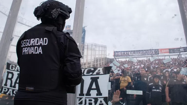 hincha de colo colo estadio monumental
