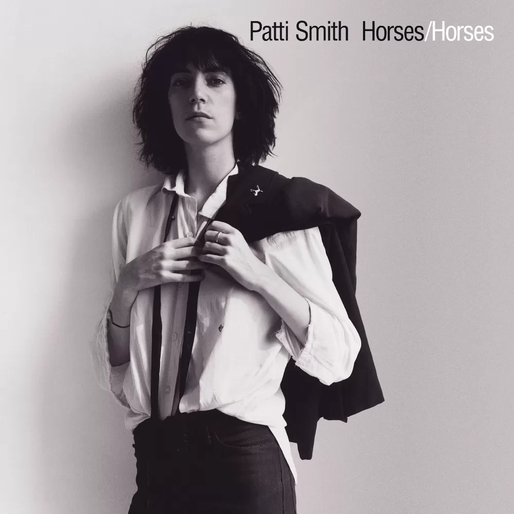 Portada del álbum "Horses" de Patti Smith de 1975. 