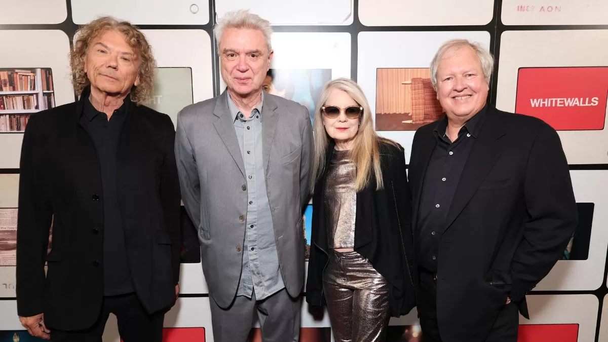 Jerry Harrison, David Byrne, Tina Weymouth y Chris Frantz de Talking Heads reunidos en 2023 por "Stop Making Sense". 