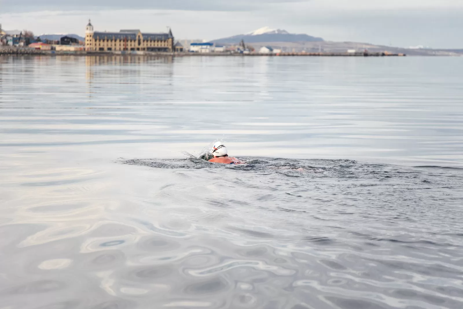 Bárbara Hernández nadando