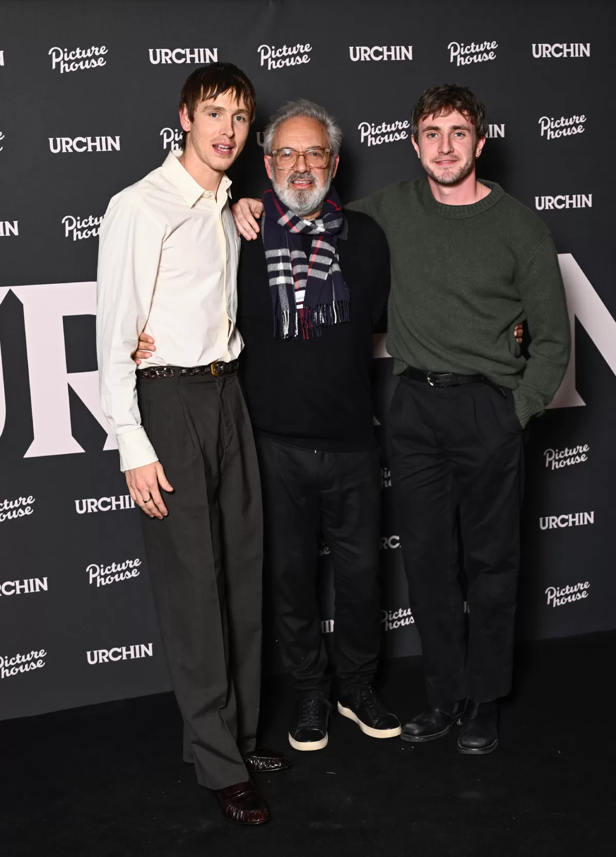 Harris Dickinson Sam Mendes y Paul Mescal GettyImages-2236771398 (1)