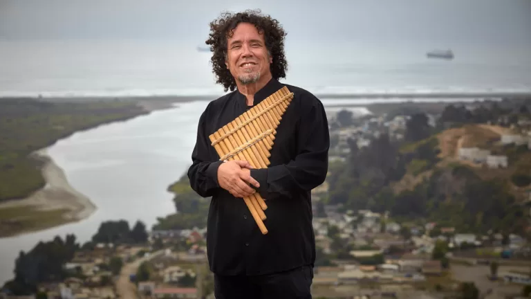 El músico chileno Kike Galdames, ex Illapu, lanza “Bruma” 2025: nuevo single instrumental con videoclip oficial en YouTube, inspirado en los pescadores desaparecidos y grabado en San Antonio.