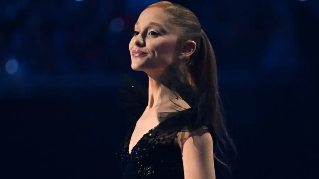 Esta es la viral crítica que compartió Ariana Grande hacia los seguidores de Donald Trump: "¿Ha mejorado tu vida?"